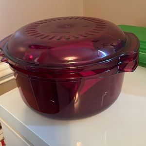 Tupperware Cranberry colored stack cooker